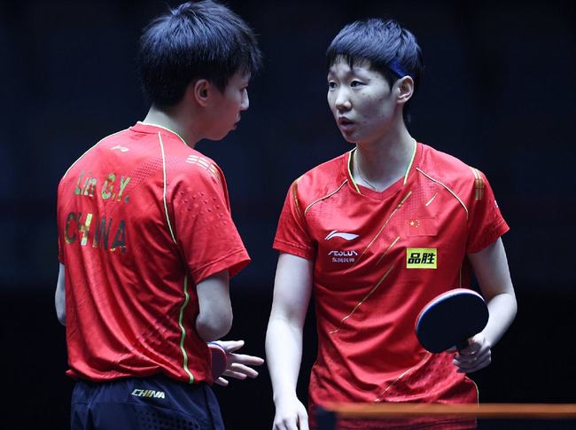 離或局促 離或局促