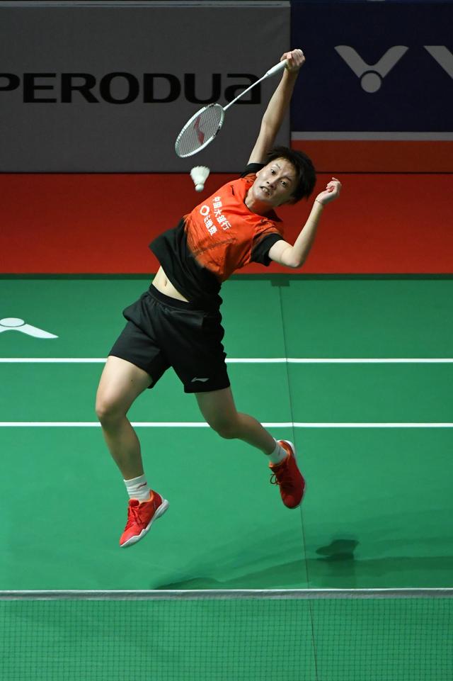 决定给他提 决定给他提